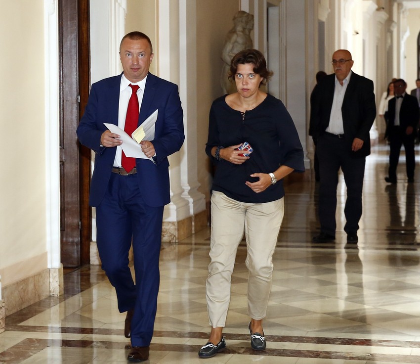 Pajtić dolazi na sednicu