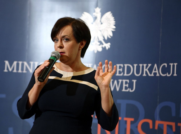 Minister edukacji krytykuje Kartę Nauczyciela. "Chroni słabych". Dlaczego nie napisze nowej?