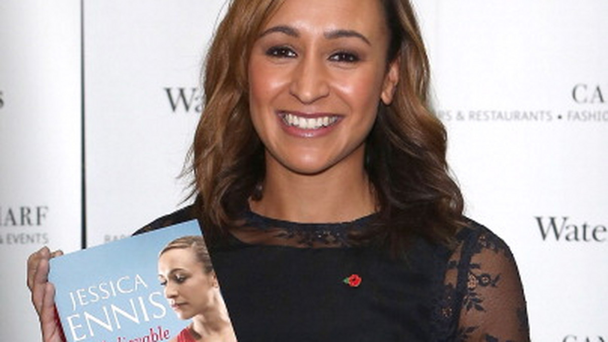 Jessica Ennis, mistrzyni olimpijska w siedmioboju, podczas igrzysk w Londynie była stale obecna na czołówkach gazet i rankingów najseksowniejszych brytyjskich sportsmenek. Lekkoatletka martwi się jednak, że nadmiar mięśni zmienia jej sylwetkę na mało kobiecą.