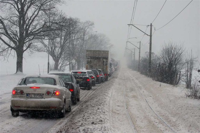 Zmrozi nas, a potem zasypie!