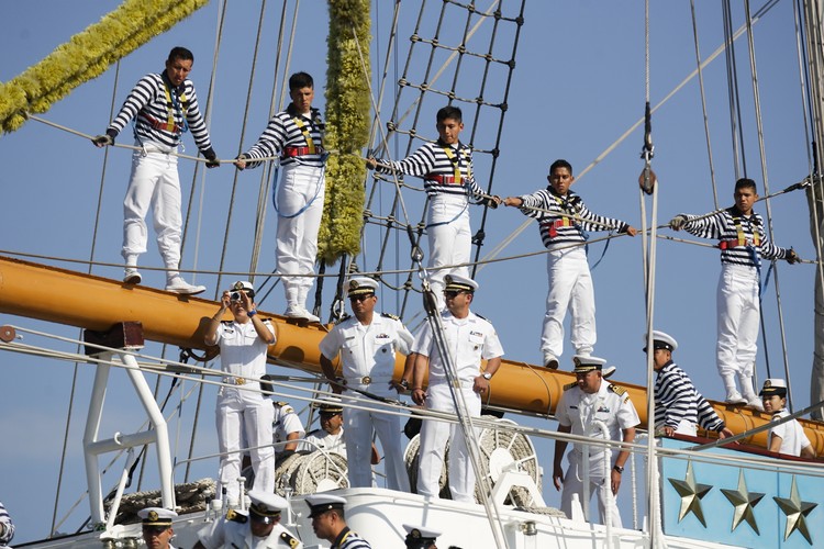 Żaglowiec ARM Cuahtemoc zawinął do portu w Gdyni