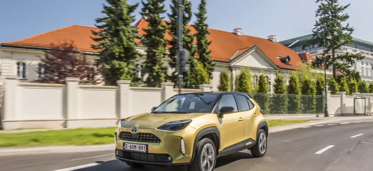 Toyota Yaris Cross - hybrydowy miejski crossover z napędem na cztery koła