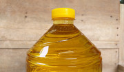 Olej rzepakowy to jeden z najzdrowszych olejów na świecie! Jak działa na cholesterol i serce?