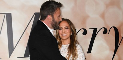 Jennifer Lopez i Ben Affleck już po ślubie. Ona przyjęła nazwisko męża