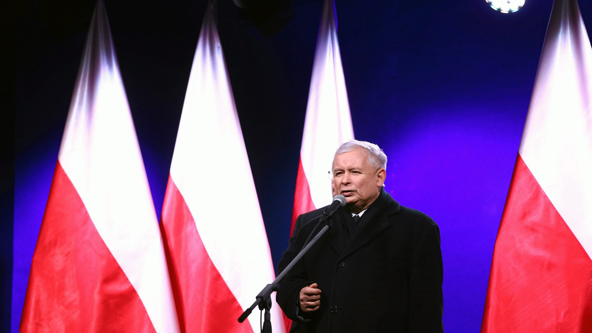 W wywiadzie dla portalu wpolityce.pl Jarosław Kaczyński opowiedział o swoich relacjach z Zofią Romaszewską - tegoroczną laureatką nagrody im. Lecha Kaczyńskiego. Wyznał, że w przeszłości... bał się jej. - Zofii się wszyscy bali, nie tylko ja. (śmiech) [...] Dla mnie jej kandydatura nie wymaga uzasadnienia – kto zna historię, kto choć trochę w niej uczestniczył, wie, jak bardzo niezwykłą postacią była Zofia - tłumaczył w rozmowie z Marcinem Fijołkiem.