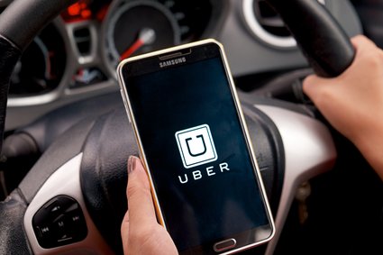 Uber w Czechach jak taksówka. Firma wprowadzi też kasy fiskalne