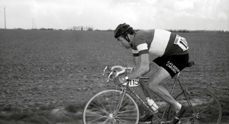 This file photo taken on April 13, 1969 shows Italian rider Felice Gimondi competing in the Paris-Roubaix cycling race