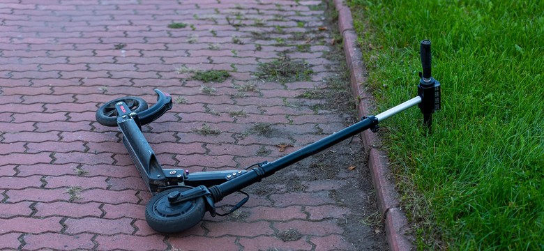 7 zabitych, setki rannych. Jazda na hulajnodze coraz częściej kończy się tragedią