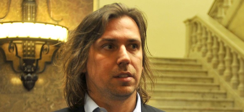 Agent Tomek dostanie poselską dietę i nie straci emerytury