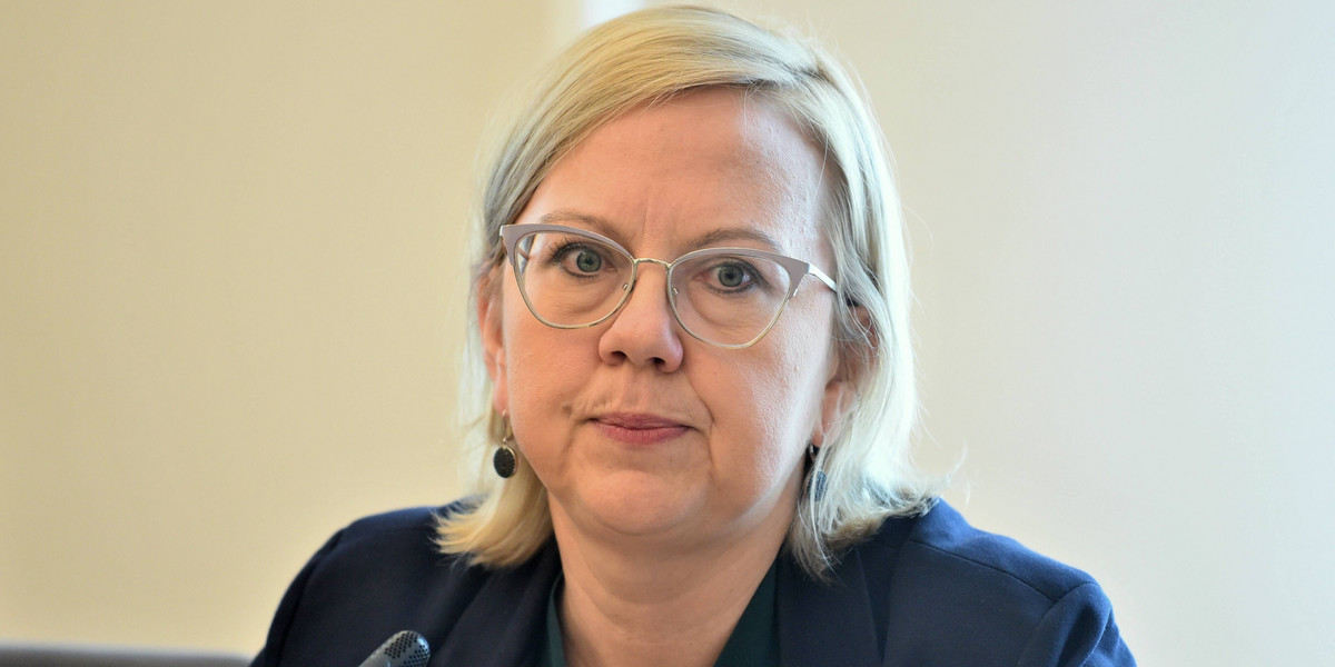 Anna Moskwa, minister środowiska i klimatu ujawniła, że według danych jej resortu, nawet 700 tys. gospodarstw domowych, do tej pory nie kupiła węgla. 