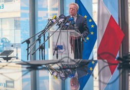 Komisja Europejska usłyszała głos rolników. Zrobiła krok w tył, jednak protesty nie ustają