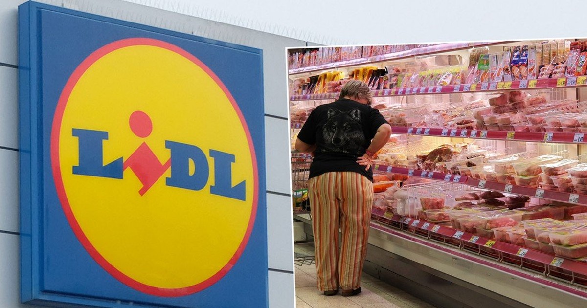 Tajemnicze naklejki na mięsie w dyskoncie. Sieć się tłumaczy