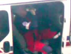 Sanitariusze raczyli się piwem w karetce