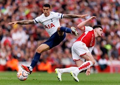 Podział punktów w derbach północnego Londynu. Skorzystał na tym Liverpool i Brighton