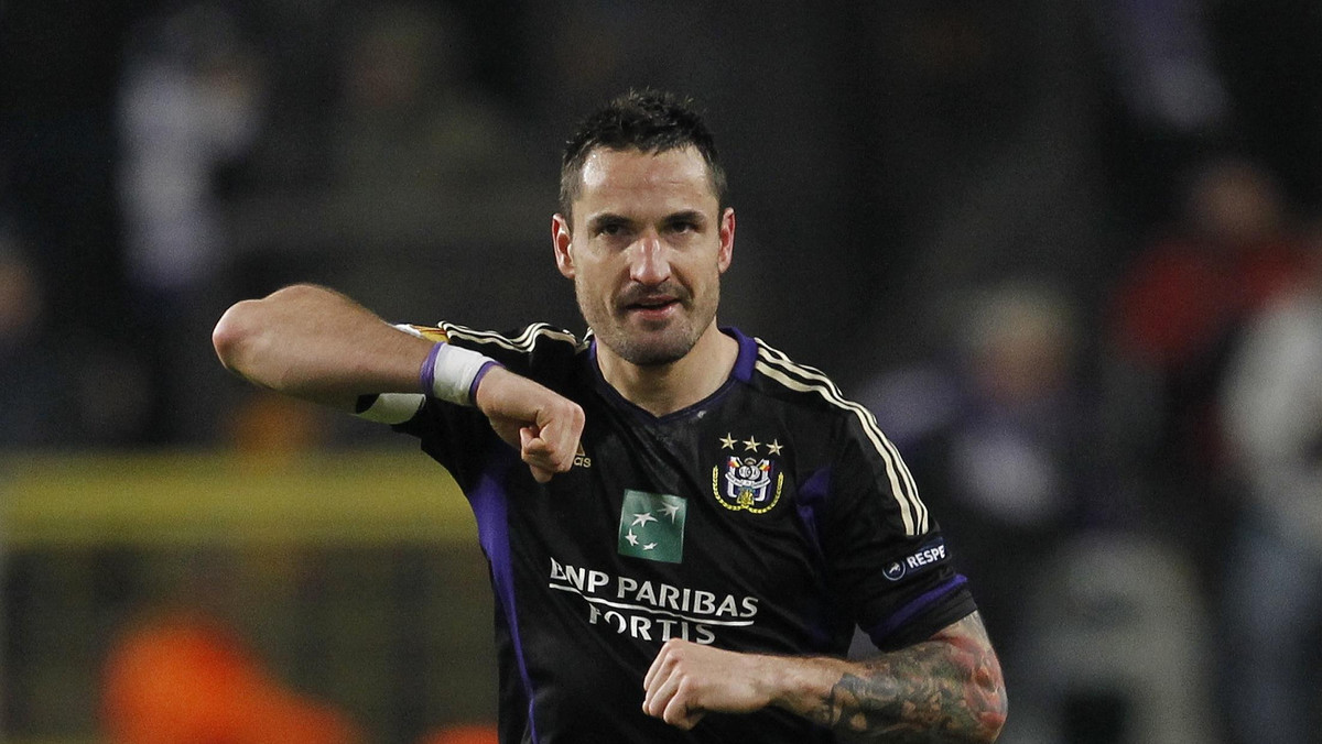 Marcin Wasilewski doczekał się kary za uderzenie łokciem Petera Delorge'a podczas meczu Anderlecht Bruksela - Sint-Truidense VV. Reprezentant Polski decyzją komisji dyscyplinarnej został zdyskwalifikowany na cztery spotkania w zawieszeniu na sześć.