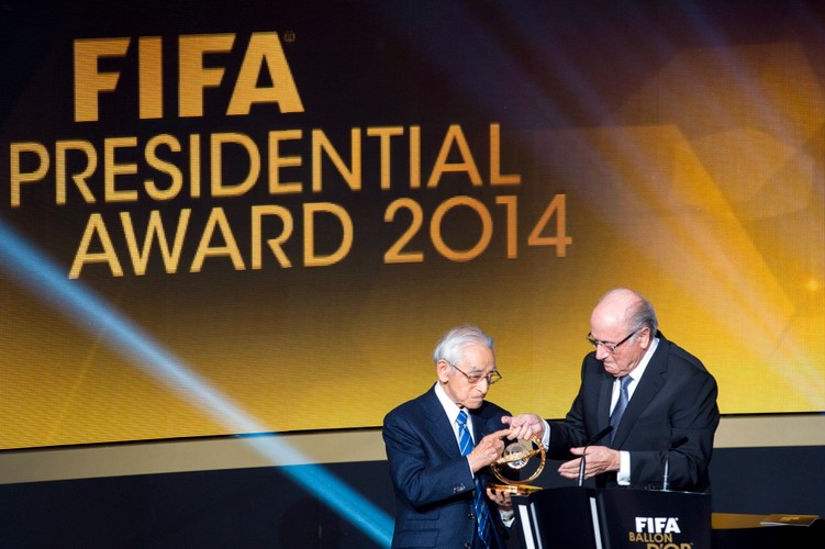 Złota Piłka FIFA dla Cristiano Ronaldo. Portugalczyk najlepszym piłkarzem 2014 roku