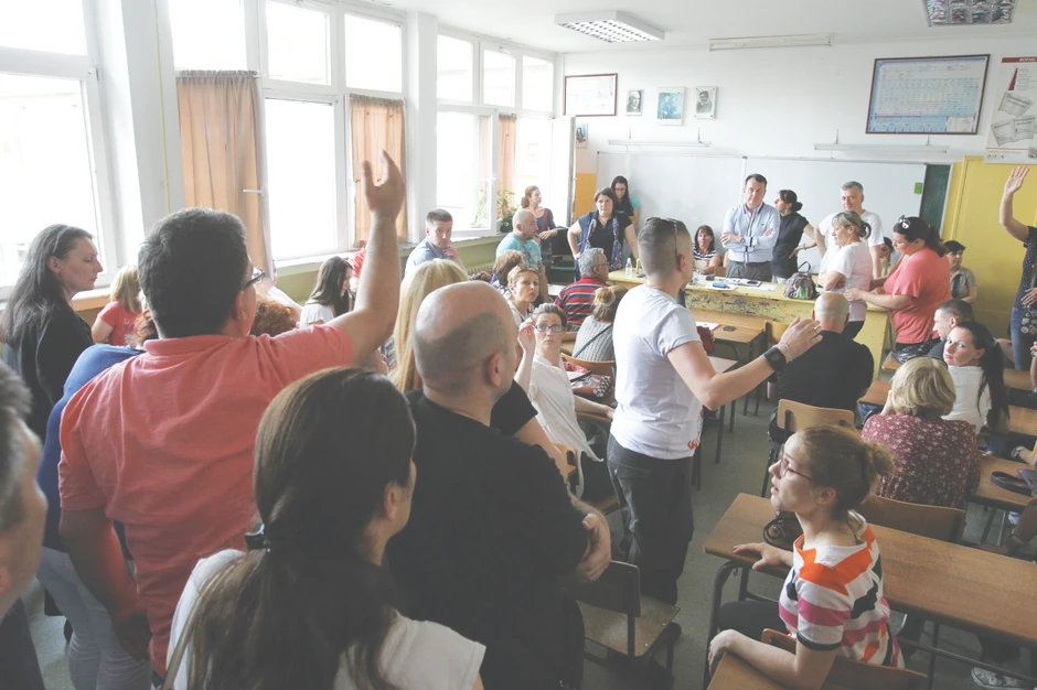 Ogorčeni roditelji učenika na vanrednom sastanaku u OŠ "Gornja Varoš"
