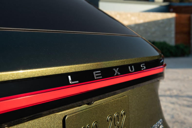 Lexus RX350h AWD