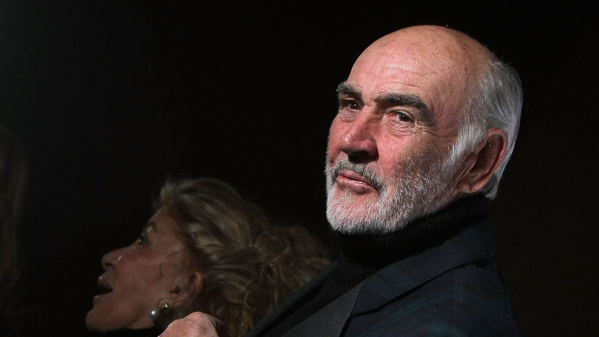 Sean Connery otrzymał propozycję zagrania Gandalfa we "Władcy pierścieni", zanim ta rola trafiła do Iana McKellena.