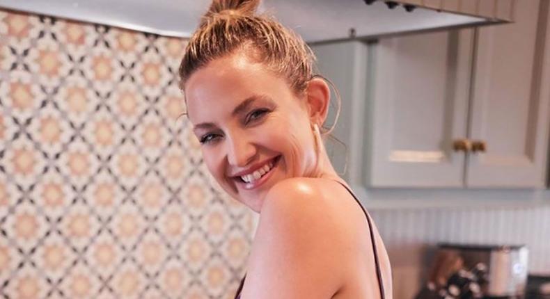 Kate Hudson's Abs Look Amazing In This Vid