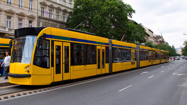 Z samego rana w Katowicach wstrzymano ruch tramwajów i autobusów