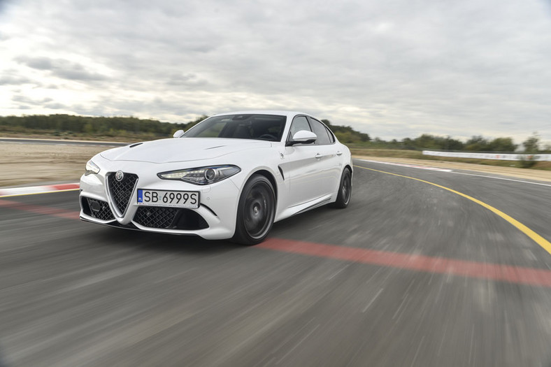 Alfa Romeo Giulia Quadrifoglio - powrót w wielkim stylu