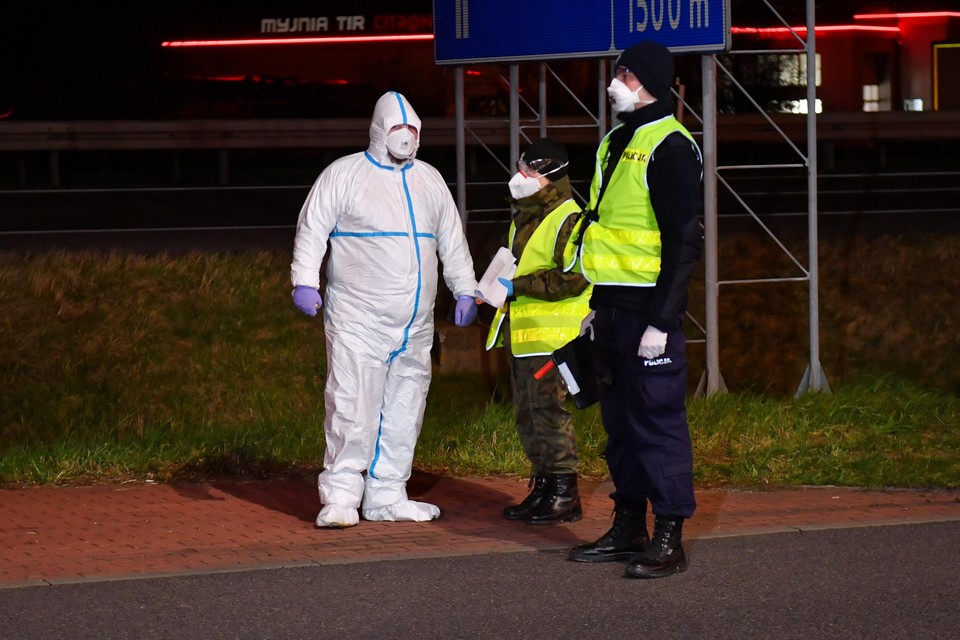 Punkt kontroli sanitarnej na granicy w Kołbaskowie (woj. zachodniopomorskie).