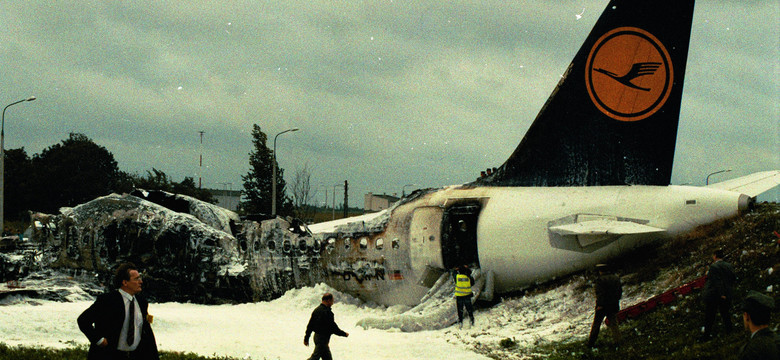 Ostatnia tragedia na Okęciu. Pilot Lufthansy krzyczał: "Nie chcę się z tym zderzyć"