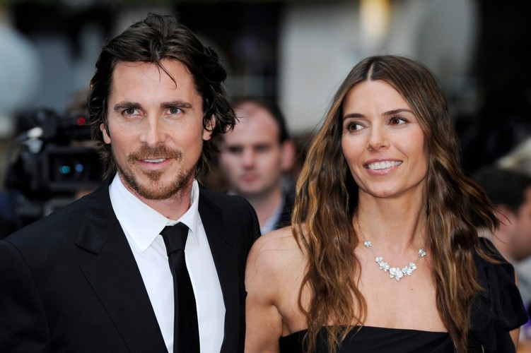 Christian Bale z żoną Sibi Blazic na premierze filmu 'Mroczny rycerz powstaje' w Londynie