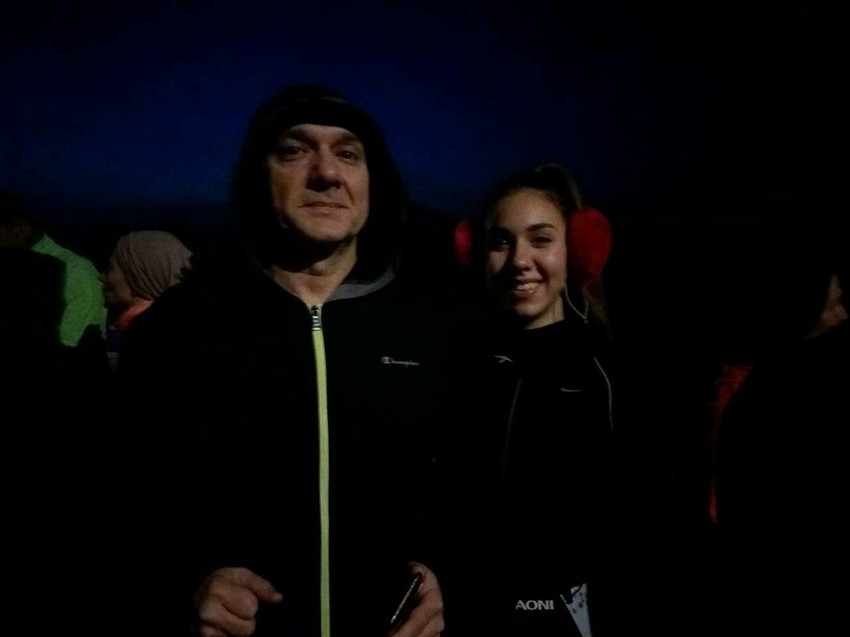 Počelo je opkladom: Jovana Vujin sa ocem pred trku