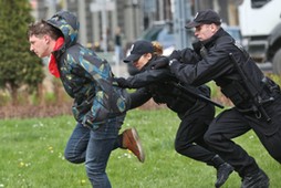 WARSZAWA PLAC ZBAWICIELA TCZA RUCH NARODOWY PROTEST