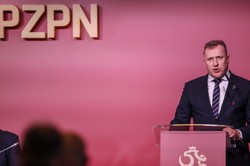 Prezes PZPN: Selekcjoner będzie obcokrajowcem. Polacy nie są brani pod uwagę