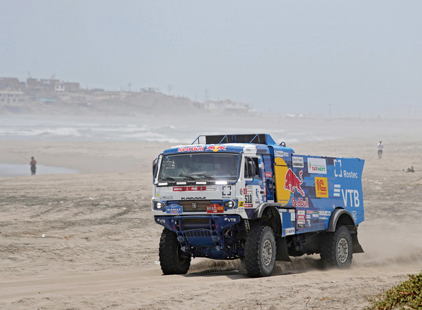 Rajd Dakar: Kamaz potrącił kibica. Rosyjski kierowca nie zatrzymał się, żeby udzielić mu pomocy