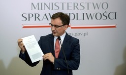 Ziobro: Czynności notarialne będą nagrywane