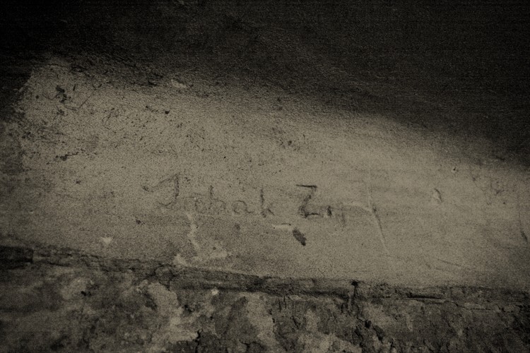 Tajne więzienie NKWD w Warszawie