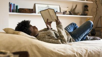 The benefits of reading a book everyday [TheTodayShow]