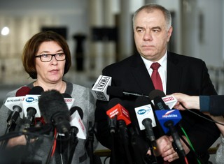 Mazurek: Klub PiS, ani prezes Kaczyński nie mają wpływu na kadry w MON