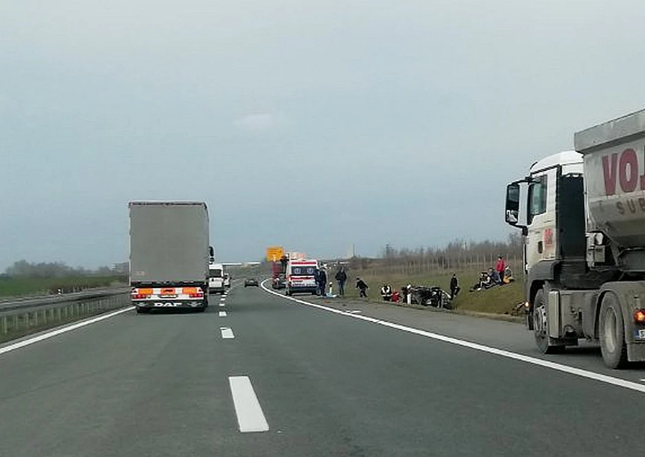 Saobraćajna nesreća kod Feketića