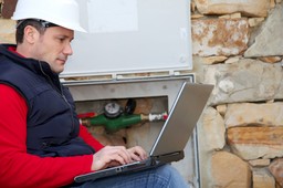 Inteligentne wodomierze: spółdzielnie zakładają je za Twoje pieniądze. Po co to robią?