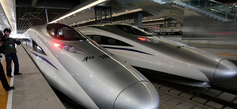 W Chinach zderzyły się superszybkie pociągi. Są ofiary