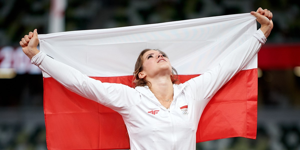 Maria Andrejczyk: Medal przeznaczę na licytację. Nie ma bowiem nic ważniejszego niż ludzkie życie