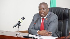 Fuel Scarcity: FG sympathises with Nigerians as struggle to buy petrol continues 