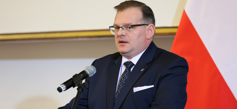 Premier Tusk odwołuje szefa urzędu ds. kombatantów. Wnioskowała minister Dziemianowicz-Bąk