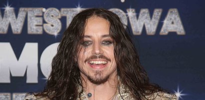 Michał Szpak szokuje kreacją w swoje urodziny. W sieci zawrzało. Zobaczcie, w co się owinął