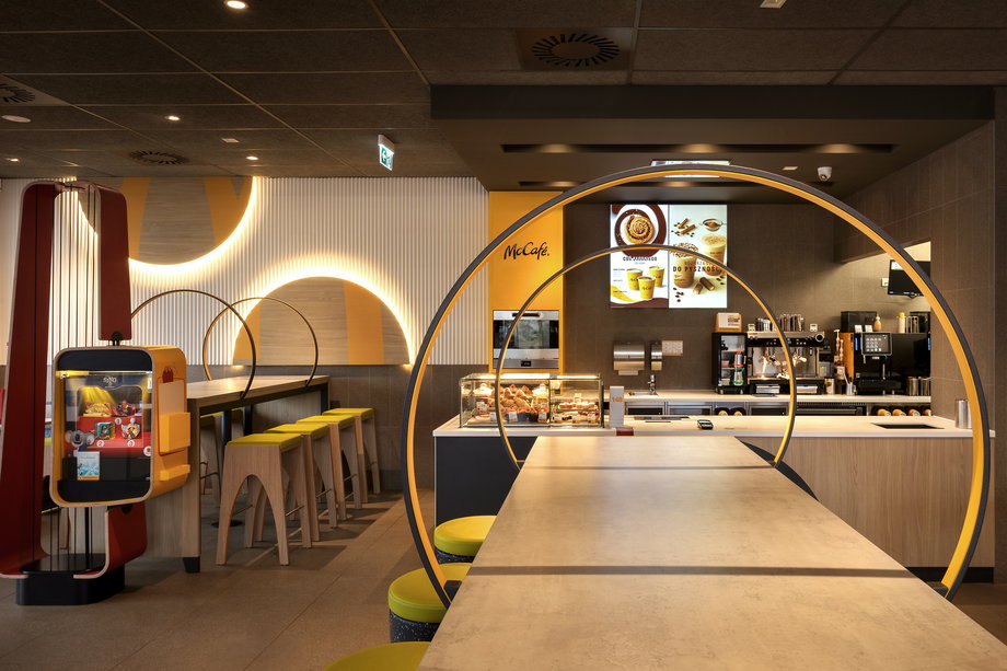 Restauracja McDonald's w Łodzi.
