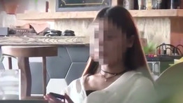Eladta szüzességét egy új iPhone-ért a 17 éves tinilány - videó