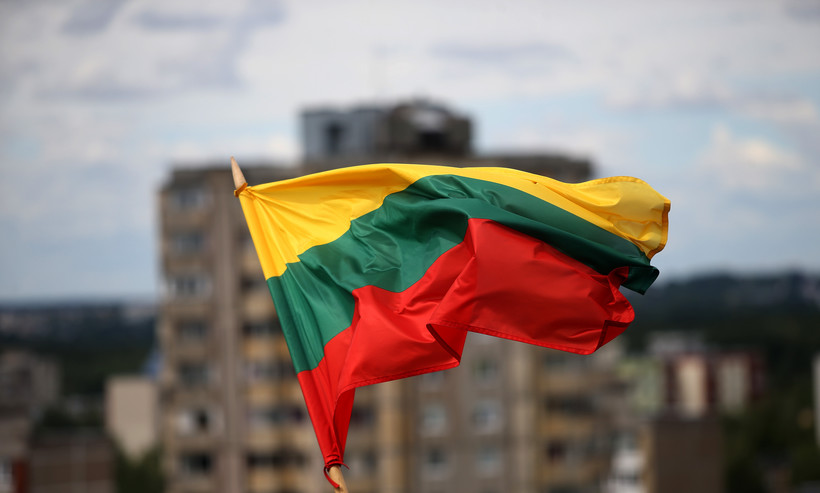 4 kwietnia Litwa obniżyła rangę stosunków dyplomatycznych z Rosją.