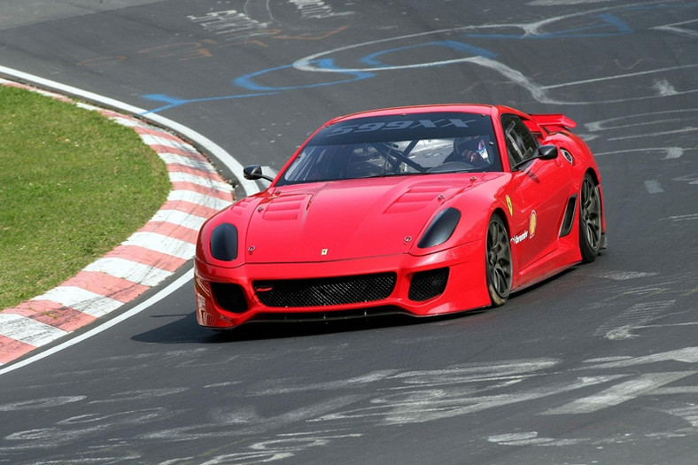 Ferrari 599XX to najszybsze auto na torze Nurburgring. Mam to gdzieś