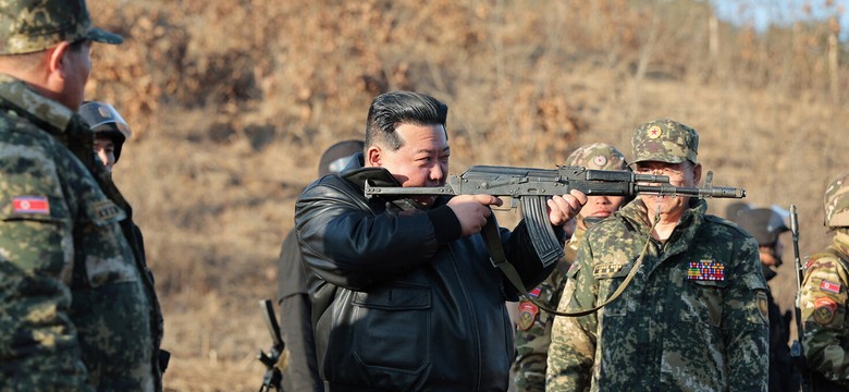 Kim Dzong Un na poligonie. Korea Północna szykuje się do wojny
