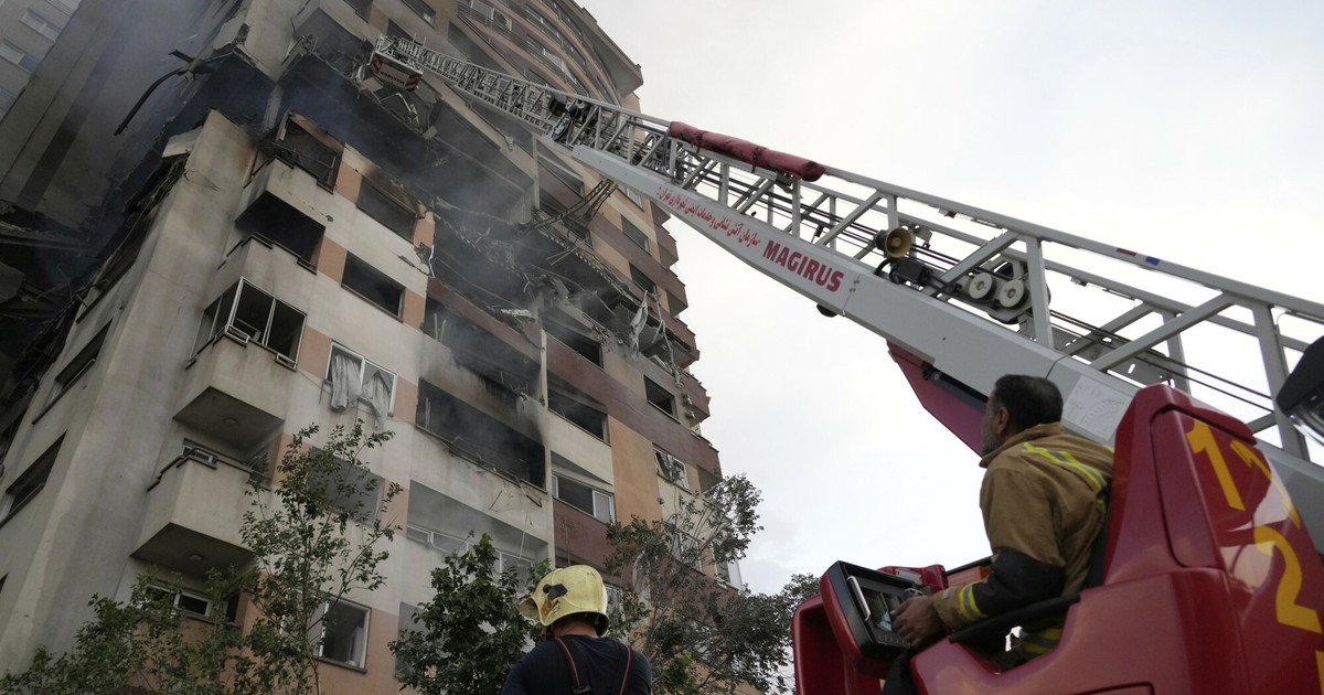 なぜイスラエルは今イランを攻撃したのですか？ 「反応する時間が終わった」